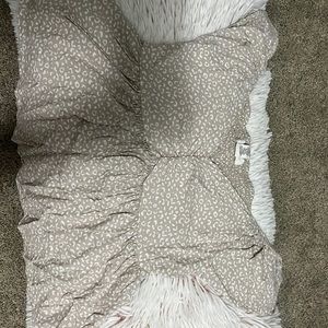 A small very cute lose off the shoulder shirt